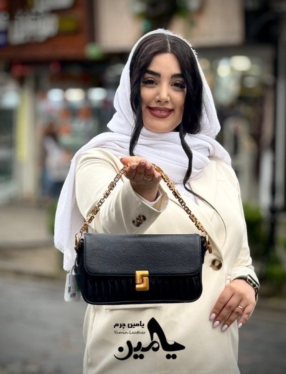 کیف پاسپورتی و دوشی چرم دخترانه
