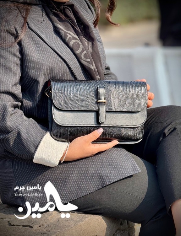 کیف پاسپورتی تمام چرم دخترانه دو لبه